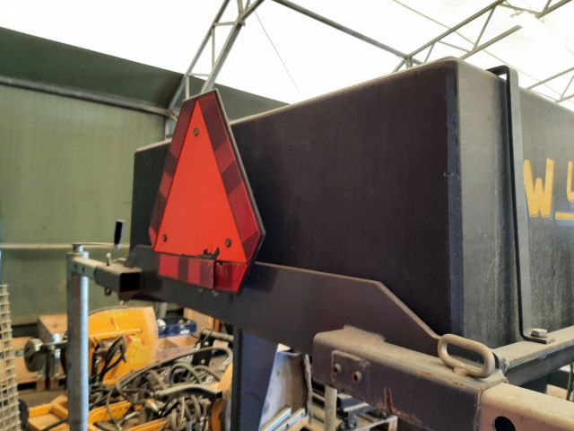 804587-5 Water tank with suspension stand - Wille