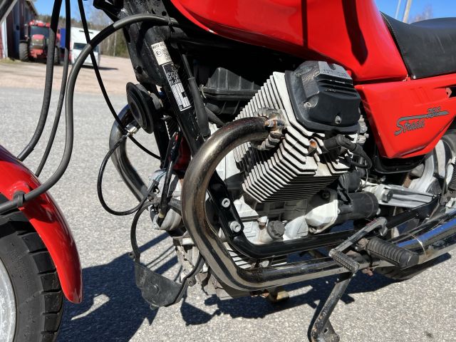 895216-9 Moto Guzzi 750 Strada -1994 renovation object