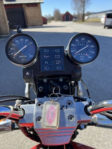 895216-17 Moto Guzzi 750 Strada -1994 renovation object