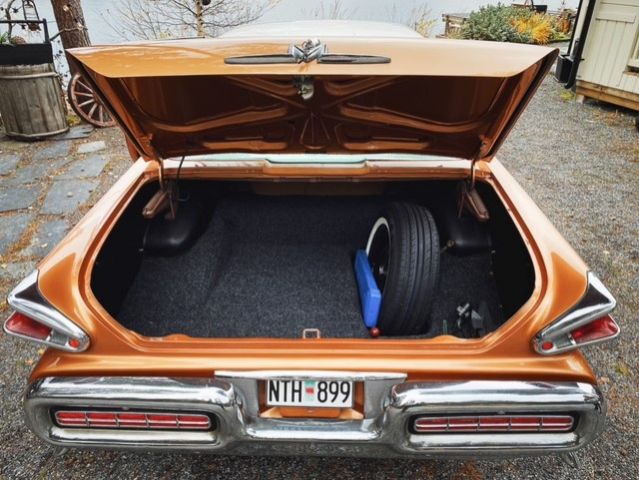 902945-13 Mercury Montclair hardtop - 1957