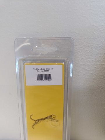 888763-8 Cutting machine, Comb set, Hairdresser & Bag