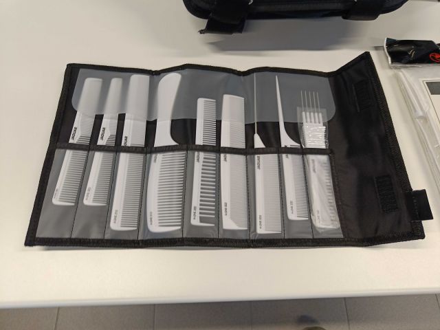 888763-11 Cutting machine, Comb set, Hairdresser & Bag