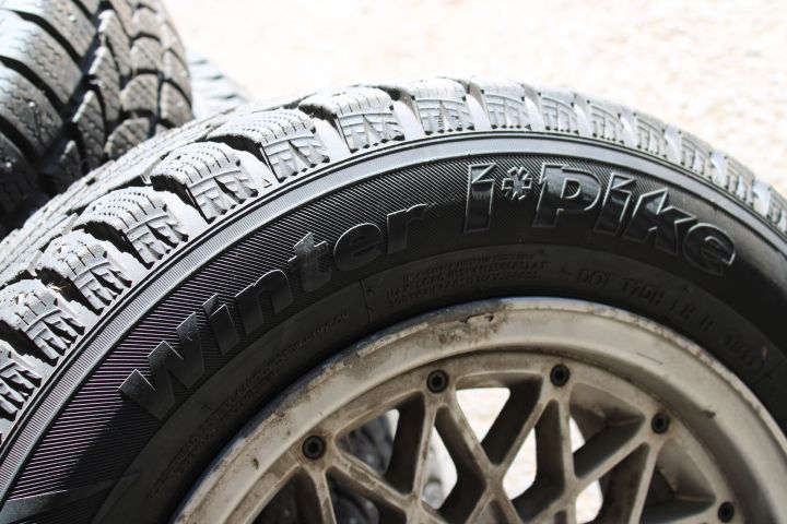 747134-7 15 "Original rims for Opel Senator-B incl. Tires from Nokian