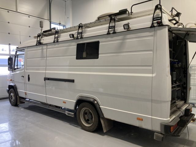 904409-3 Mercedes-Benz Vario 818DKA (2008) - Ex-lähetysauto