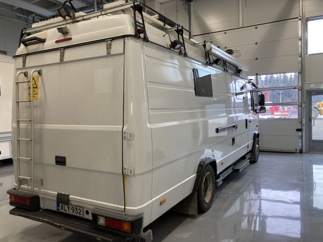 904409-5 Mercedes-Benz Vario 818DKA (2008) - Ex-lähetysauto