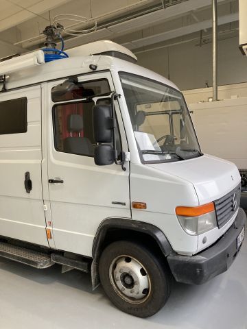 904409-8 Mercedes-Benz Vario 818DKA (2008) - Ex-lähetysauto