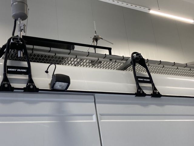 904409-29 Mercedes-Benz Vario 818DKA (2008) - Ex-lähetysauto