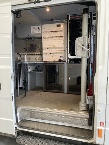 904409-41 Mercedes-Benz Vario 818DKA (2008) - Ex-lähetysauto