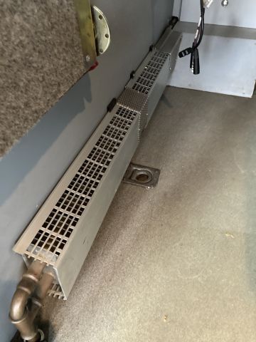 904409-51 Mercedes-Benz Vario 818DKA (2008) - Ex-lähetysauto