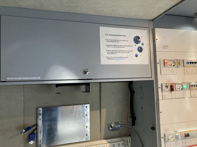 904409-53 Mercedes-Benz Vario 818DKA (2008) - Ex-lähetysauto