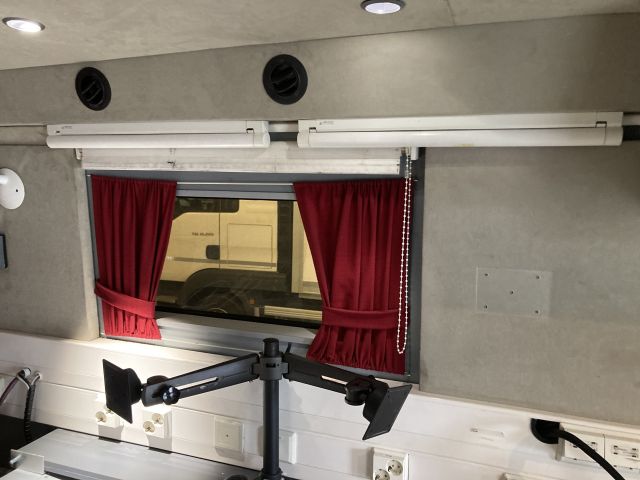 904409-54 Mercedes-Benz Vario 818DKA (2008) - Ex-lähetysauto