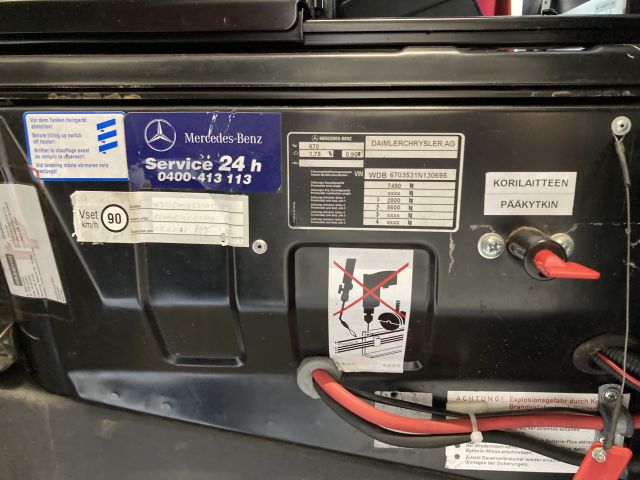 904409-84 Mercedes-Benz Vario 818DKA (2008) - Ex-lähetysauto