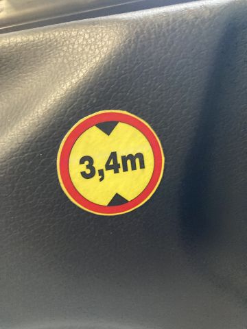 904409-90 Mercedes-Benz Vario 818DKA (2008) - Ex-lähetysauto