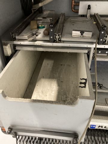 904409-97 Mercedes-Benz Vario 818DKA (2008) - Ex-lähetysauto