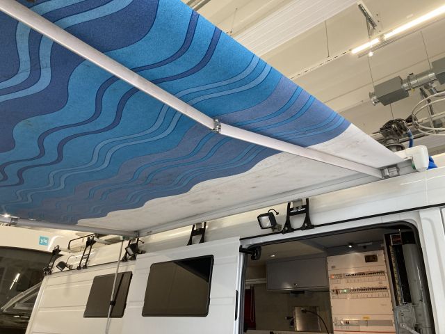 904409-102 Mercedes-Benz Vario 818DKA (2008) - Ex-lähetysauto