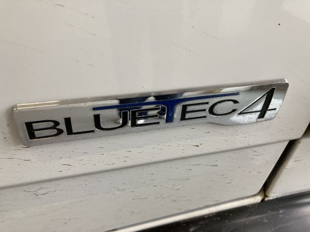 904409-105 Mercedes-Benz Vario 818DKA (2008) - Ex-lähetysauto