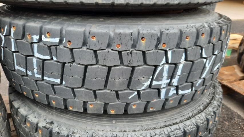 904409-109 Mercedes-Benz Vario 818DKA (2008) - Ex-lähetysauto