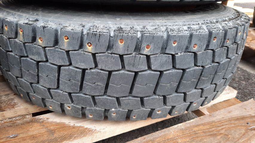 904409-110 Mercedes-Benz Vario 818DKA (2008) - Ex-lähetysauto