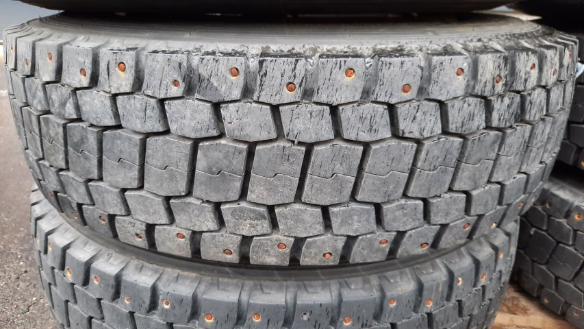 904409-112 Mercedes-Benz Vario 818DKA (2008) - Ex-lähetysauto