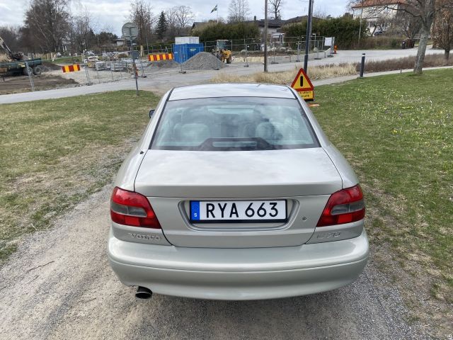 902954-4 Volvo C70 - 2000