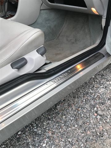 902954-13 Volvo C70 - 2000