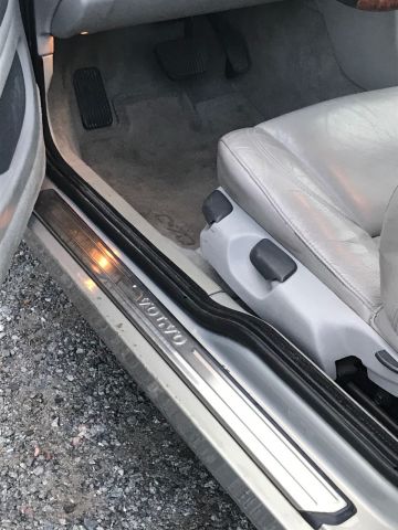 902954-14 Volvo C70 - 2000