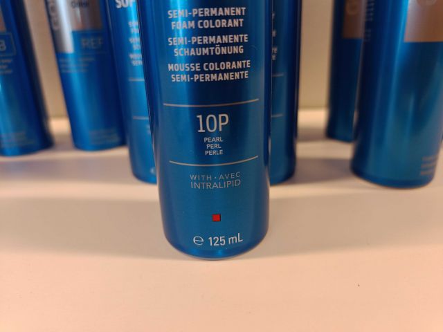 888871-16 Soft Color GOLDWELL