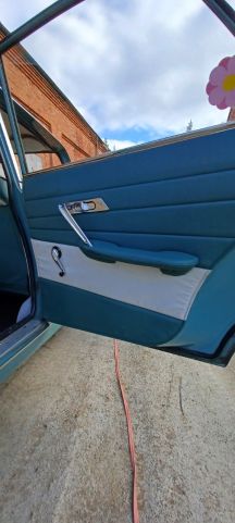 902959-34 Peugeot 404 - 1963