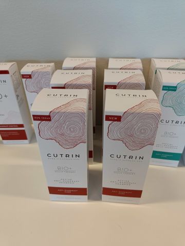 888879-16 For the scalp CUTRIN