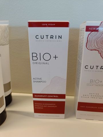 888879-21 For the scalp CUTRIN
