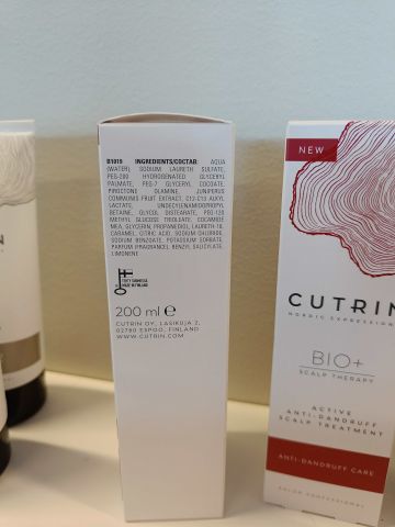 888879-22 For the scalp CUTRIN