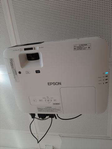 868148-2 Projector & Projector Screen - Epson EB-1980WU