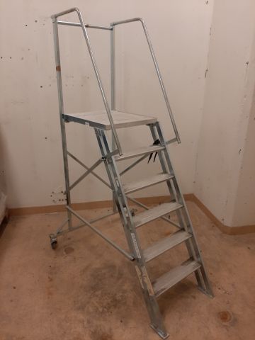 868162-1 Platform ladder - AJ