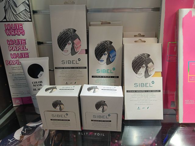 888910-9 Lot with accessories for dyeing