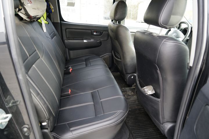 905041-16 Toyota Hilux Invincible Double Cab 3.0 D-4D 4x4 - 2014