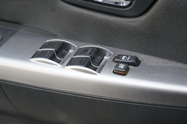 905041-23 Toyota Hilux Invincible Double Cab 3.0 D-4D 4x4 - 2014