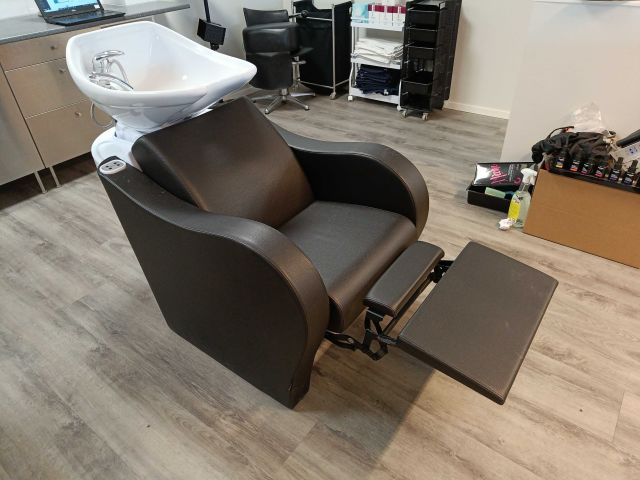 888924-17 Shampoo chair Salon Ambience Luxury