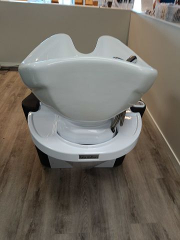 888925-6 Shampoo chair Salon Ambience Luxury