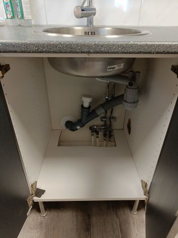 888928-10 Kitchen furniture with sink and mixer