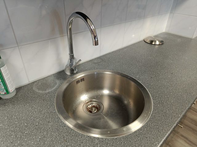 888928-18 Kitchen furniture with sink and mixer