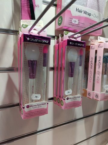 888949-6 Remnant from Frisör-Butik