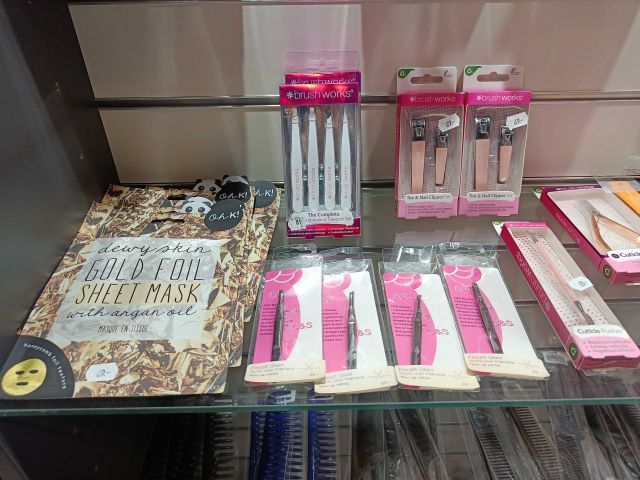 888949-12 Remnant from Frisör-Butik