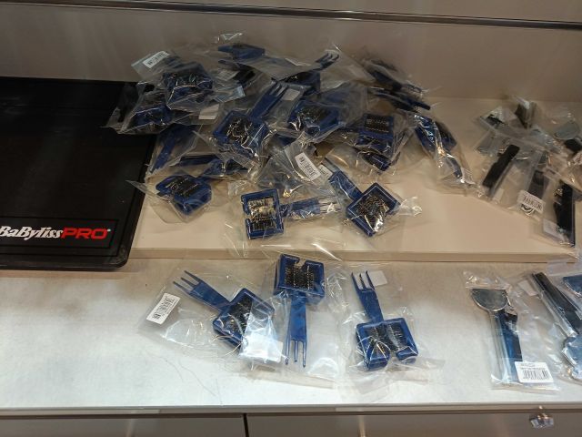 888949-20 Remnant from Frisör-Butik