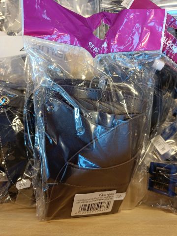 888949-36 Remnant from Frisör-Butik