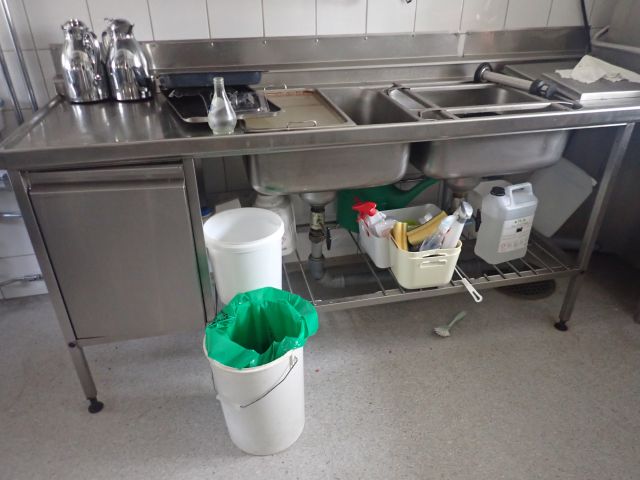 778198-3 Dishwasher Metos WD6 with stainless steel benches