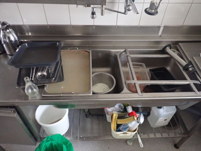 778198-5 Dishwasher Metos WD6 with stainless steel benches