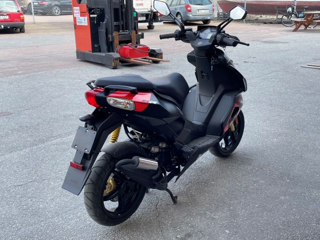 872704-5 Aprilia SR 50 HSL88L - 2020