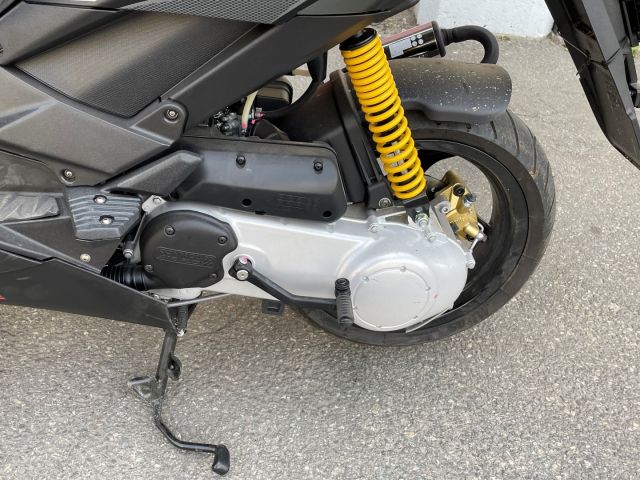 872704-17 Aprilia SR 50 HSL88L - 2020