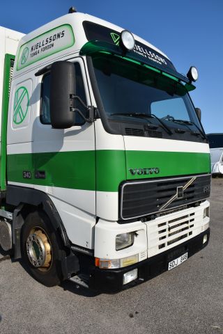 905373-8 Volvo FH12-340 Jmnl. Bass, 6x2 - 2001