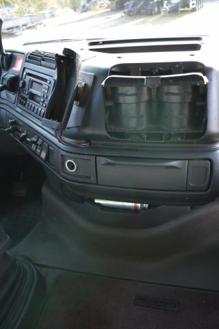 905373-17 Volvo FH12-340 Jmnl. Bass, 6x2 - 2001